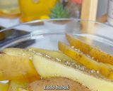 Foto langkah ke 2 dari resep Potato Wedges.