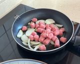Foto del paso 1 de la receta Habitas con salchichas de pollo