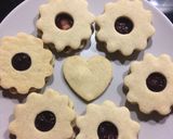 Gluténmentes linzer recept fázis 3 fotója
