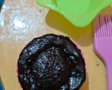 A picture of step 4 of Oreo chocolate lava cake.