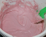 Foto langkah ke 6 dari resep Cake Nutrijell  - Strawberry oreo mirip chiffon (bolu nutrijell).