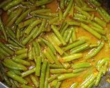 A picture of step 5 of Barbati Masala Curry.