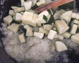 Cukkinis-kolbászos lecsó recept fázis 2 fotója