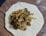 A picture of step 4 of Onion Mint Paratha.