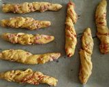Foto del passaggio 21 della ricetta Filoncini salati veloci