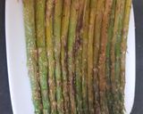 A picture of step 3 of My Grilled Asparagus. 😁.