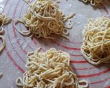 Foto langkah ke 8 dari resep Mie Telur Homemade.