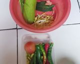 Foto langkah ke 1 dari resep Pindang Tongkol, Terong Tumis Cabe Hijau Ale.