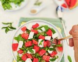 Foto del passaggio 3 della ricetta Insalata di cocomero e feta greca