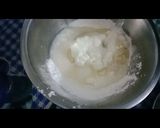 A picture of step 1 of Chocolate jalebi with corn flour.