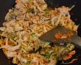 Foto langkah ke 3 dari resep Ayam Suwir Daun Kunyit.
