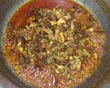 A picture of step 5 of Punjabi Karela gosht.