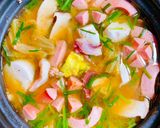 Hình bước làm 3 của món Canh kim chi xúc xích