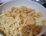 Foto langkah ke 2 dari resep Makaroni Spiral Carbonara Keju.