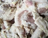 รูปขั้นตอนการทำที่ 2 ของ หมูสามชั้นทอดน้ำปลาแบบกรอบนอกนุ่มในฉ่ำๆ