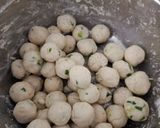 Foto langkah ke 3 dari resep Cilok Awet Kenyal.
