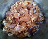 Foto langkah ke 1 dari resep Sichuan Chilli Chicken.