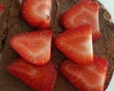 A picture of step 2 of Nutella Strawberry Toast.