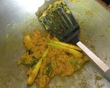 Foto langkah ke 2 dari resep Ayam Ungkep Bumbu Kuning Santan.