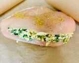 A picture of step 4 of Chicken Breast Pockets.