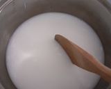 Foto langkah ke 2 dari resep Es Kelapa Muda (KW) Sirup Gula Aren 🥥.