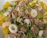 Foto del paso 1 de la receta: Ensalada con naranja y atún