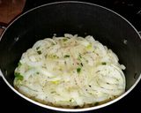 A picture of step 1 of Mike's French Onion Soup.