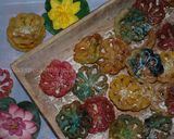 A picture of step 21 of Lotus flower cookies.