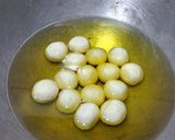 Foto langkah ke 5 dari resep Chapssal Korean Donuts.