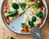 Foto del paso 5 de la receta: Pizza con harina de garbanzos 🍃🍕 🍕🍃