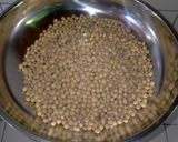 Foto langkah ke 1 dari resep Tempe HomeMade Bentuk Segitiga di Bungkus Daun Pisang (dari Kacang Kedelai Putih).