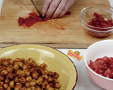 Foto del paso 5 de la receta: Garbanzos Especiados en Ensalada