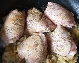 A picture of step 3 of Chicken Thighs with Orzo Pasta.