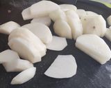 Foto del paso 6 de la receta: Cazuela de rape, gambas y almejas con patatas
