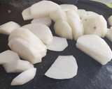 Foto del paso 6 de la receta: Cazuela de rape, gambas y almejas con patatas