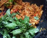 Foto langkah ke 1 dari resep Nasi Bakar Ayam Suwir Kemangi.
