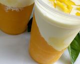 A picture of step 1 of Mango panna-cotta.