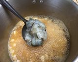 รูปขั้นตอนการทำที่ 3 ของ Milky Mushroom Fin Soup