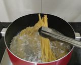 Foto langkah ke 1 dari resep Spaghetti Aglio E Olio Sedap & Gurih.