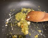 A picture of step 2 of Thai salmon with noodles.