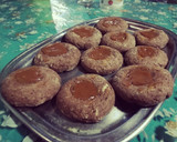 Foto del paso 6 de la receta: Pepas de choco con dulce de leche 💥