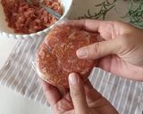 Foto langkah ke 2 dari resep Beef Patty Burger Homemade.