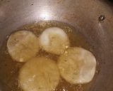 A picture of step 6 of Aloo kachori.