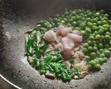 A picture of step 3 of Green peas Vermicelli upma.