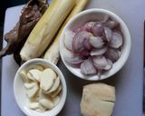 Foto langkah ke 3 dari resep Terong Bulat Tumis Cabe Ikan Asin.
