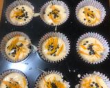 Hình bước làm 3 của món Bánh muffin sữa chua sô-cô-la