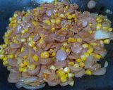 Foto langkah ke 4 dari resep Topping Pizza.