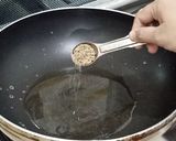 A picture of step 5 of Green Masala Chicken Curry.