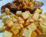 Foto del paso 4 de la receta: Carne rellena al horno, con papas y batatas fritas