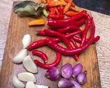 Foto langkah ke 1 dari resep Ayam Pedas Kuah Santan 🍗🔥.
